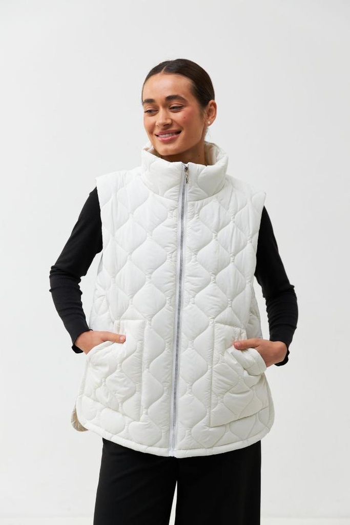 Жилет з розрізами