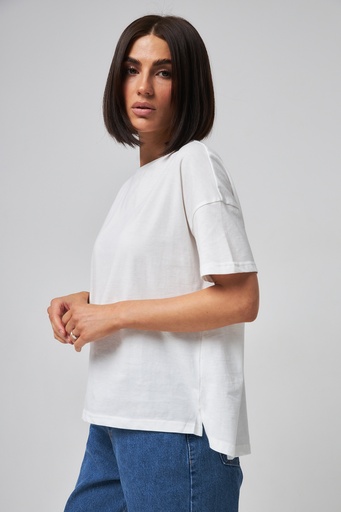 T-shirt with an extended back